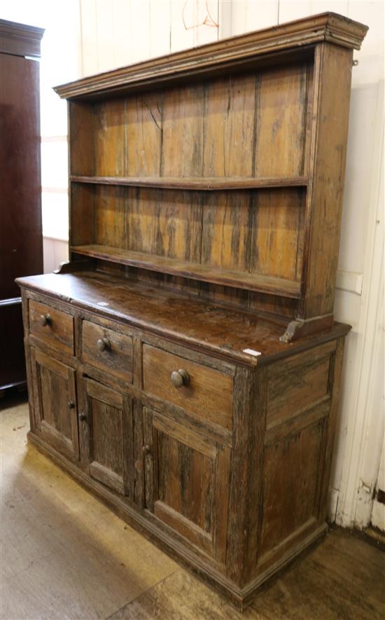 Pine dresser(-)